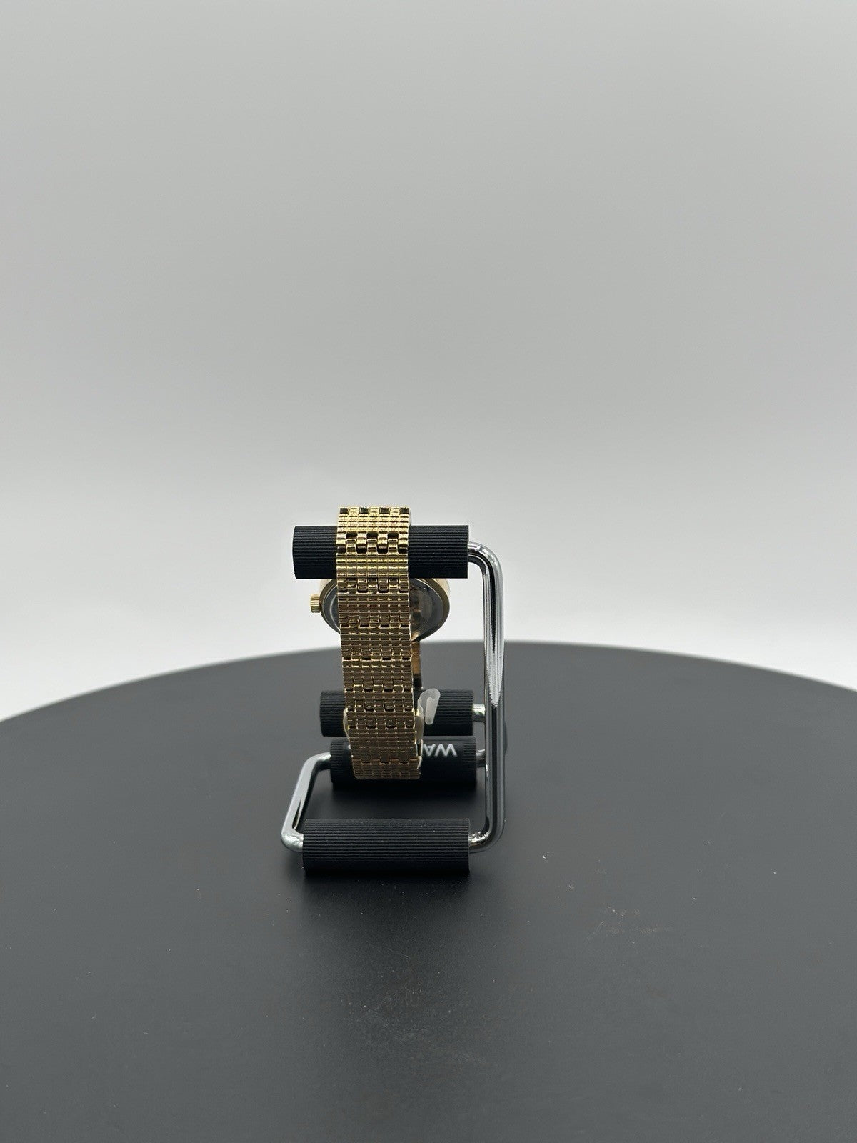 BULOVA $350 WOMEN'S DAZZLING CRYSTALS GOLD, M-O-PEARL DIAL WATCH PHANTOM 98L278