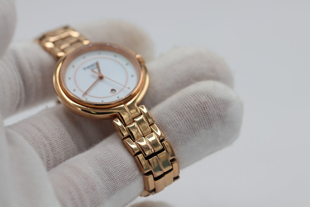 TISSOT FLAMINGO T094.210.33.116.02 Women's watch w/date