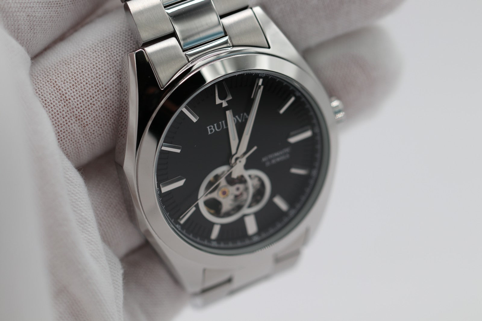 Bulova Surveyor Classic Automatic Men's Watch 42 mm 96A270