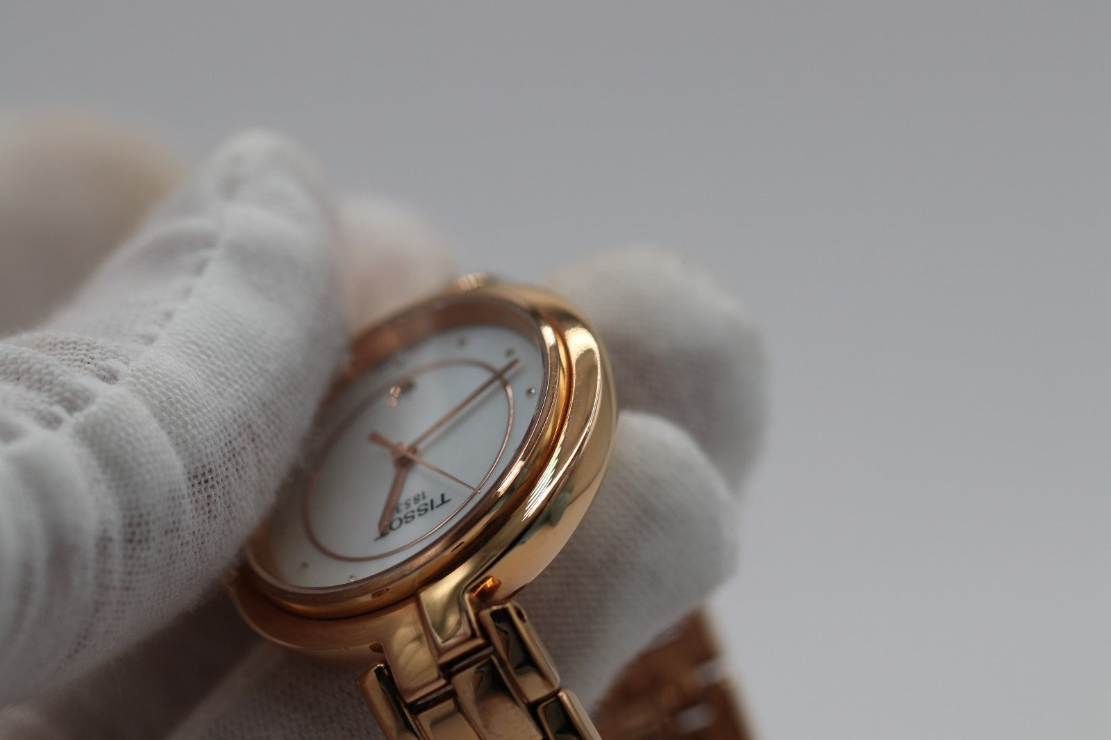 TISSOT FLAMINGO T094.210.33.116.02 Women's watch w/date