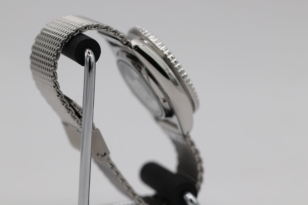 Seiko 5 Sports Men's Watch SRPD67 Automatic Cream Dial Day Date Steel 42mm