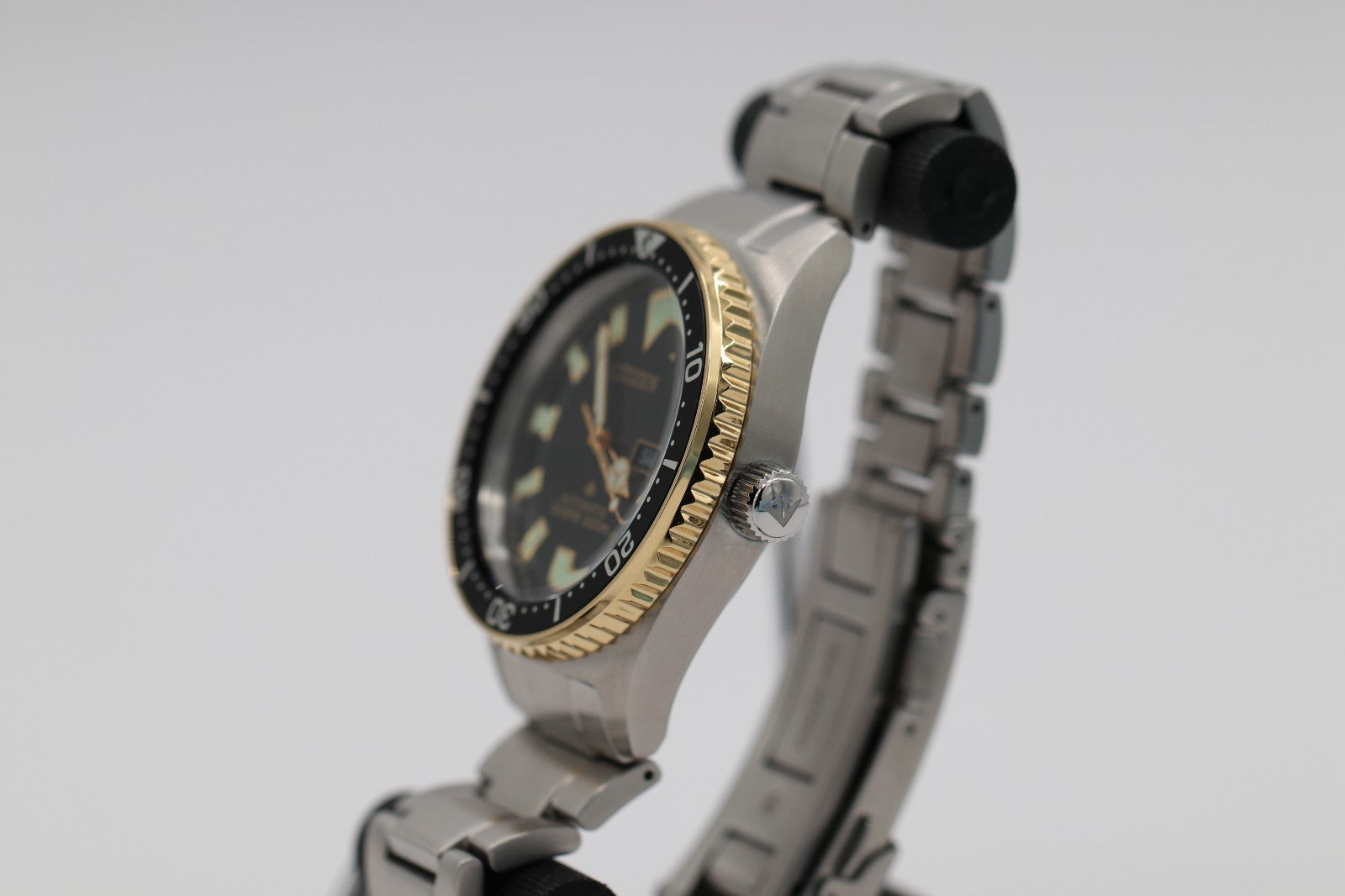 CITIZEN PROMASTER NY0125-83E MARINE Mechanical Automatic Diver 200m Watch / USED