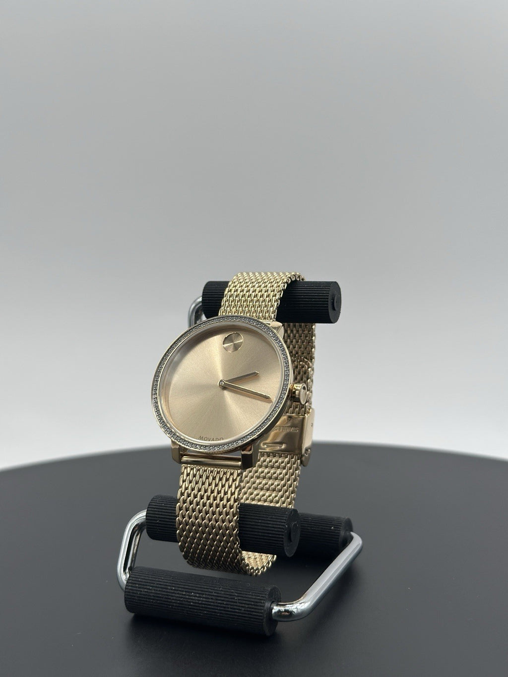 MOVADO BOLD 3600656 SHIMMER GOLD CRYSTAL BEZEL MESH LADIES SWISS WATCH 34 MM