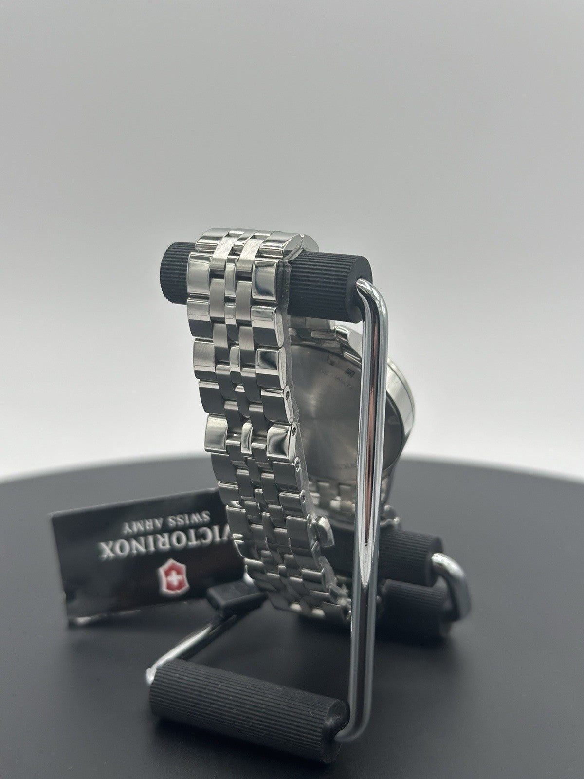 Victorinox Swiss Army Alliance Watch Women 35mm Silver Dial Steel Date Round