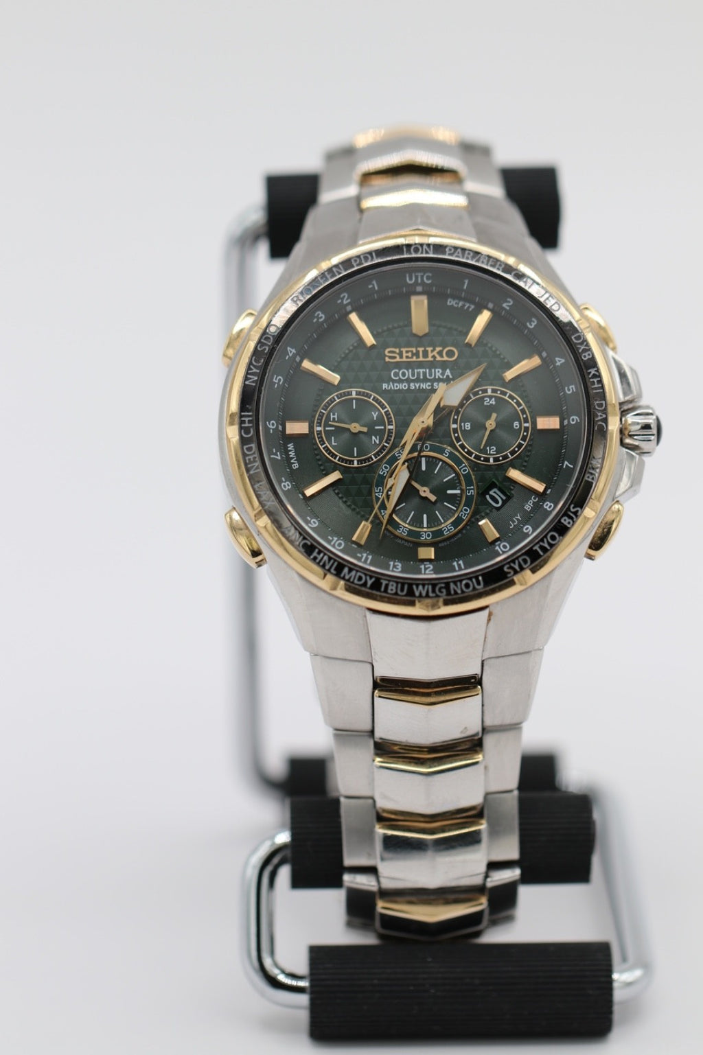 Seiko Coutura SSG022 Radio Sync Solar Chronograph 10 ATM 45.5mm Men's Watch