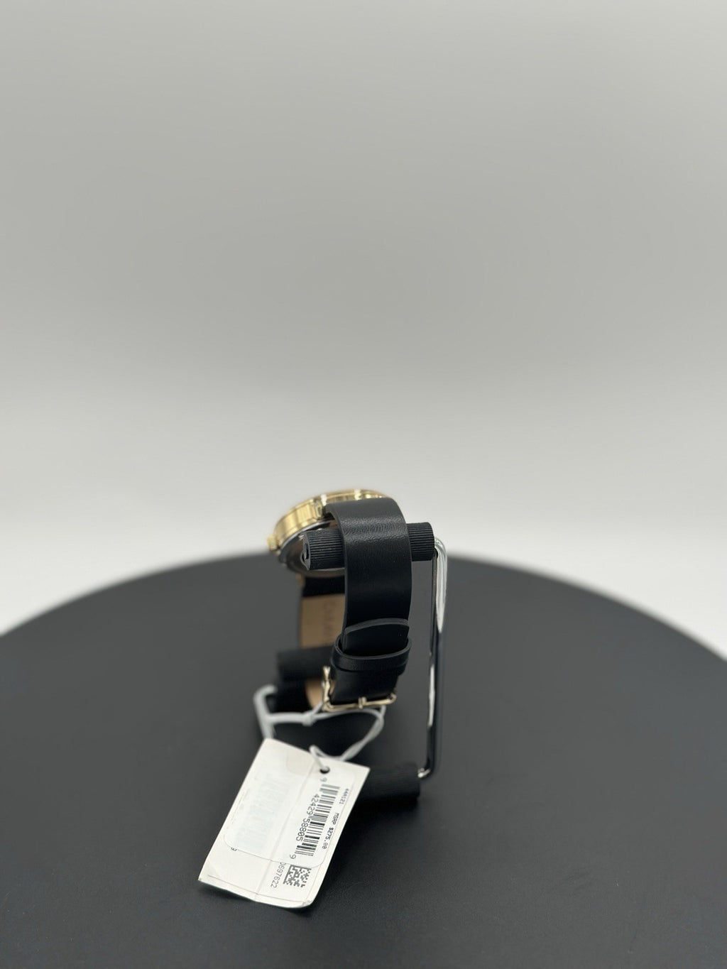 New Caravelle Men's Classic Black Dial Watch Genuine Leather Durable 44A121 $275