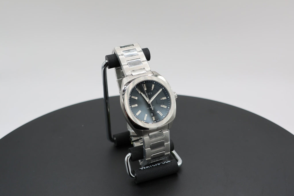 GUCCI GG2570 40MM QUARTZ STAINLESS STEEL BLK DIAL MEN'S WATCH YA142301 $1400