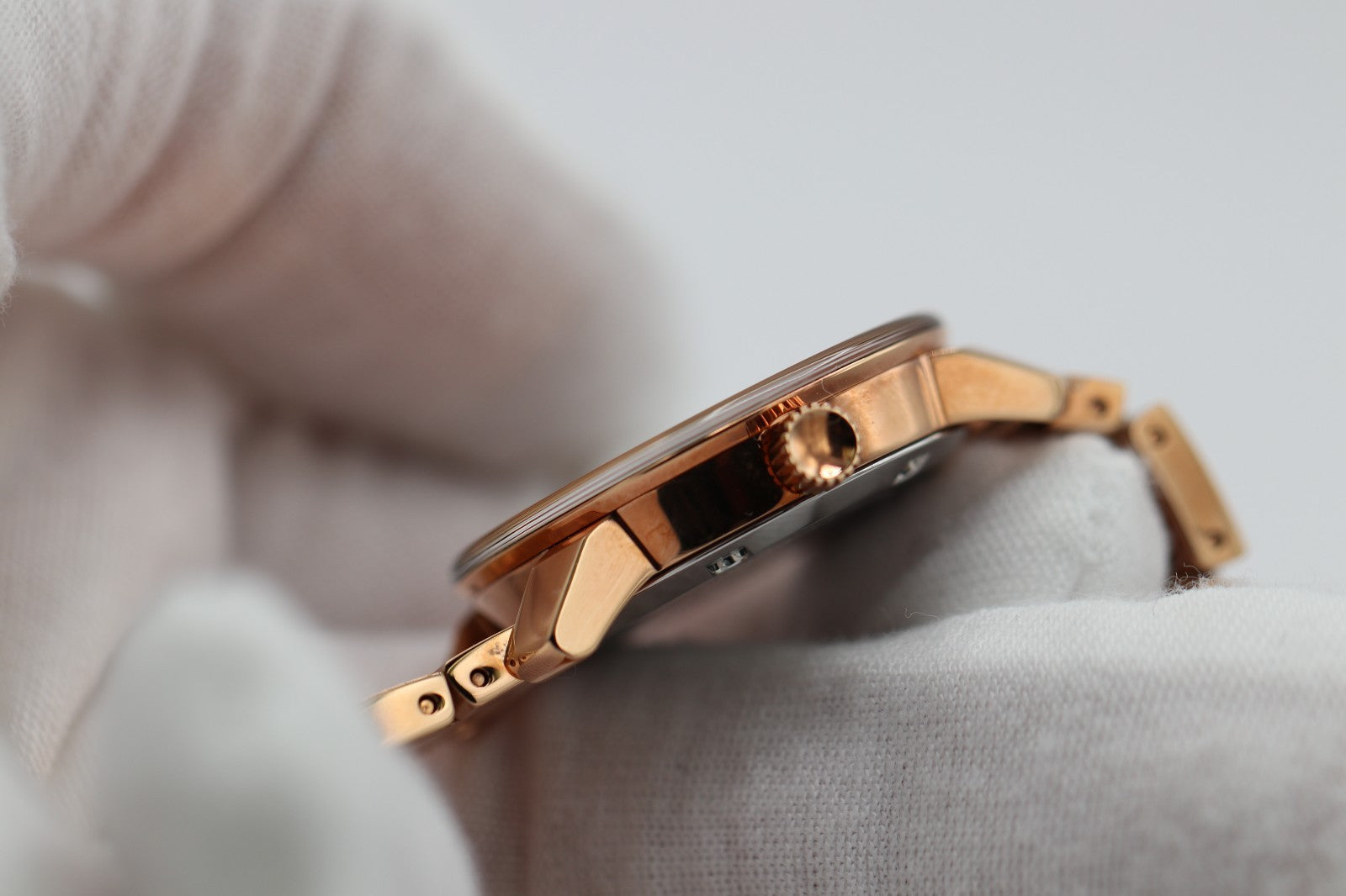 Movado Women's Watch 3600086 Bold Rose Gold Swiss Quartz Stainless Steel 36mm