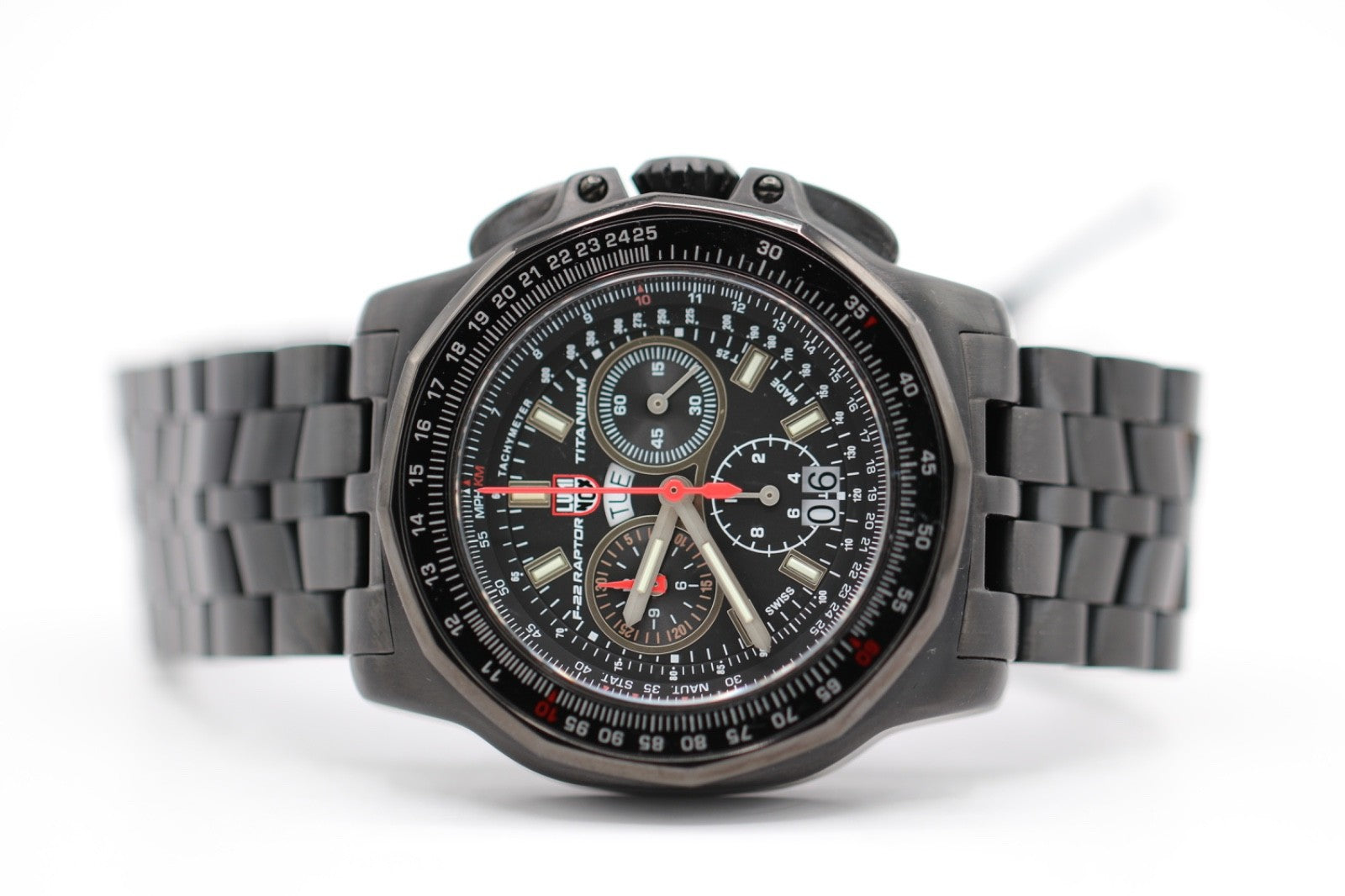 Luminox F22 Raptor 44mm Titanium 9270 Series Pilot Watch XA.9272