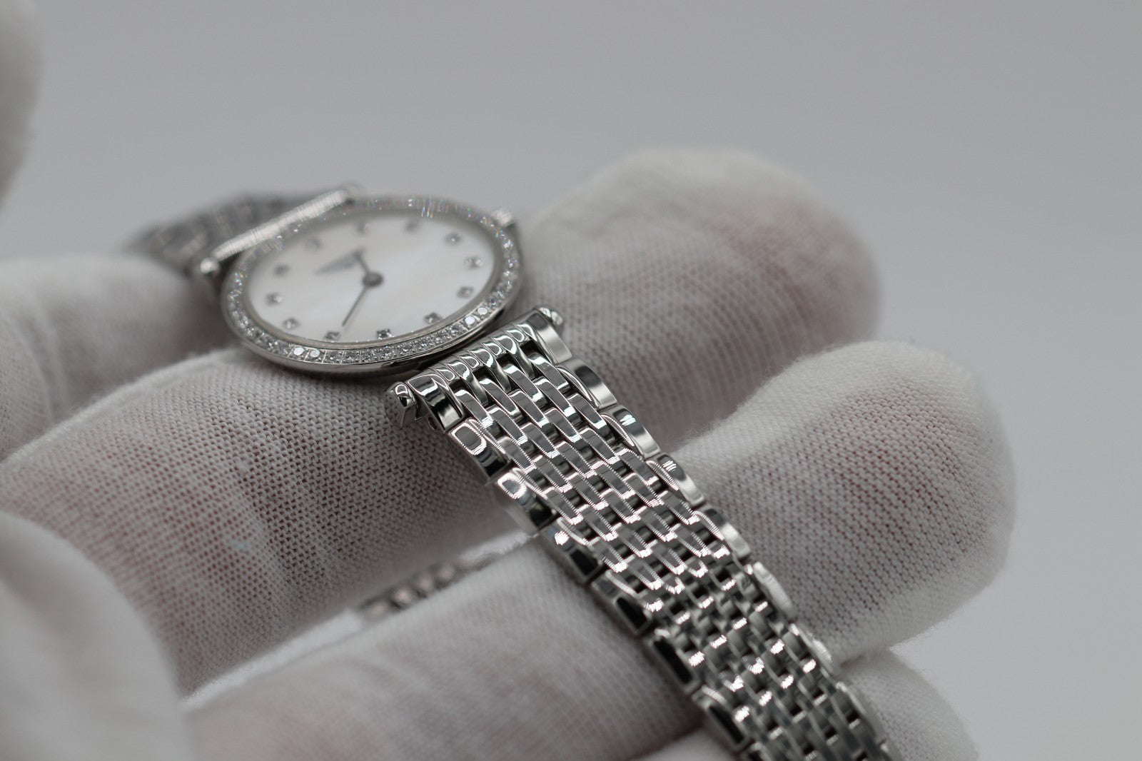 Longines La Grande Classique MOP Diamond Ladies Watch L4.241.0.80.6
