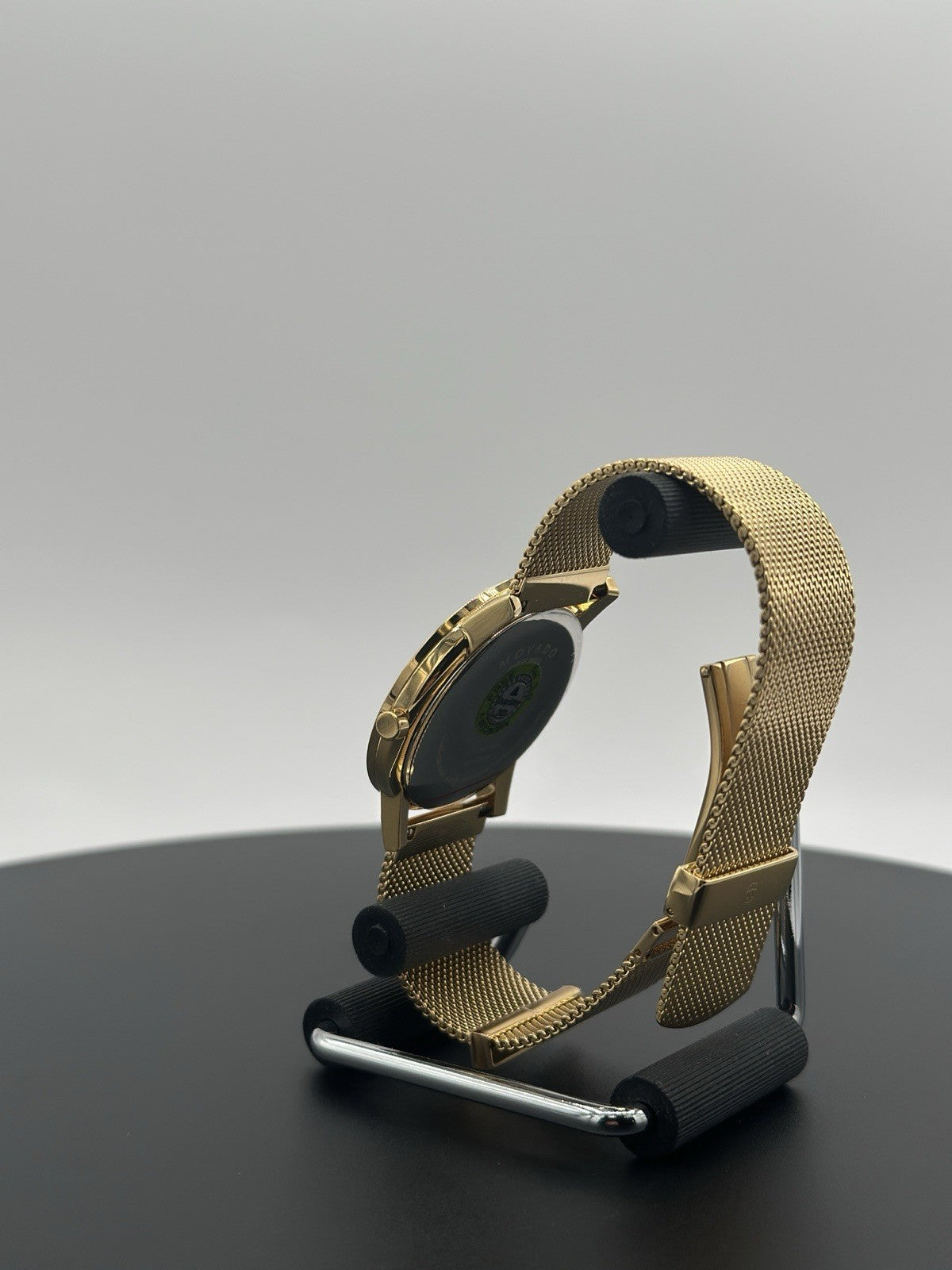 Movado Museum Watch Men 40mm Black Dial Gold Case Round Mesh Band 0607396