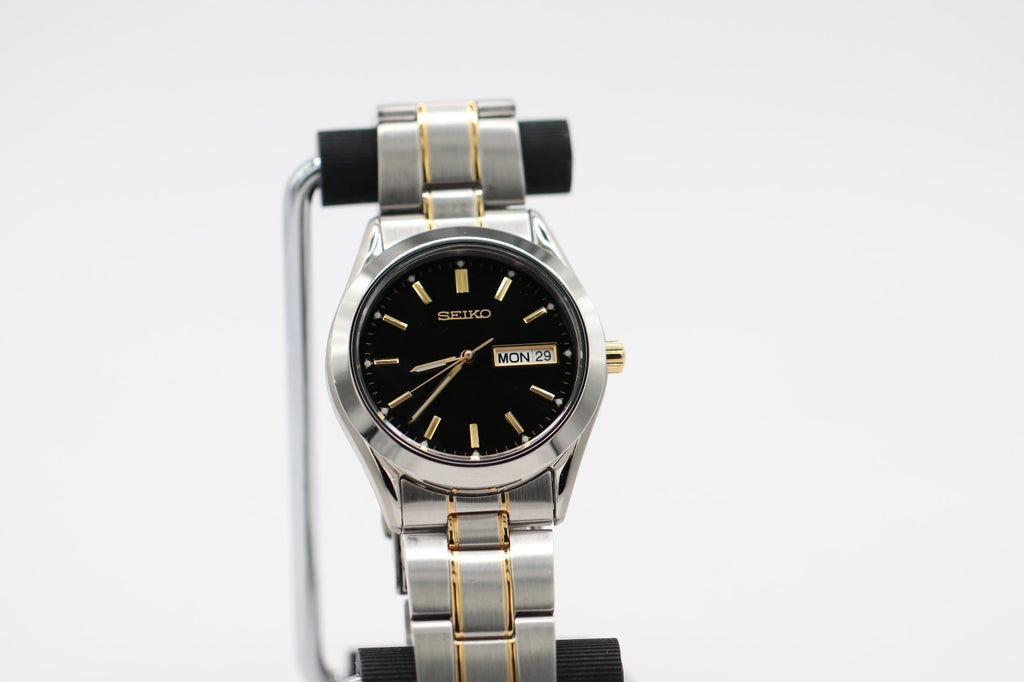 Seiko Essentials Quartz Black Dial Men's Watch SUR363