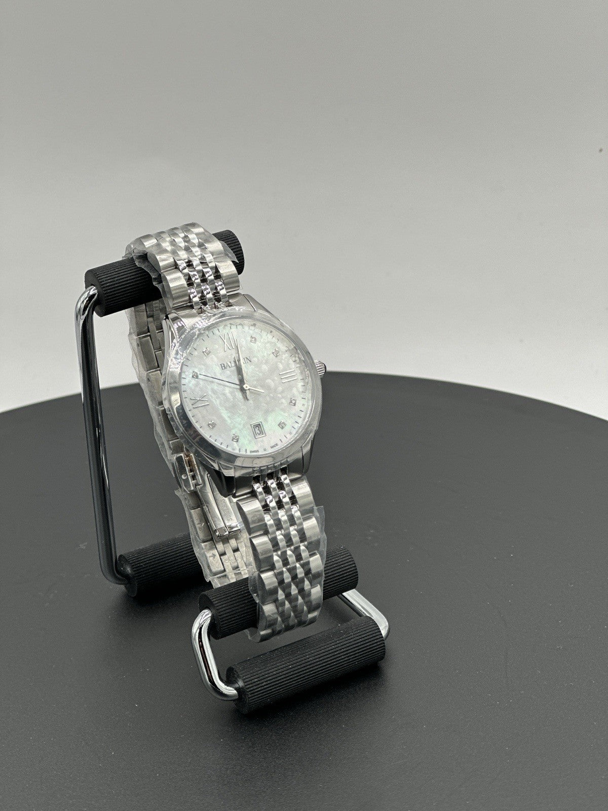 BALMAIN Women Analog Quartz Casual Watch Classic Dress Mother of Pearl Dial Wate