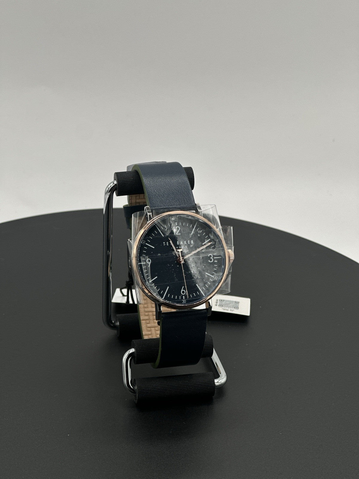 Ted Baker Phylipa Men Black Round Dial Analog Watch BKPPGF40391
