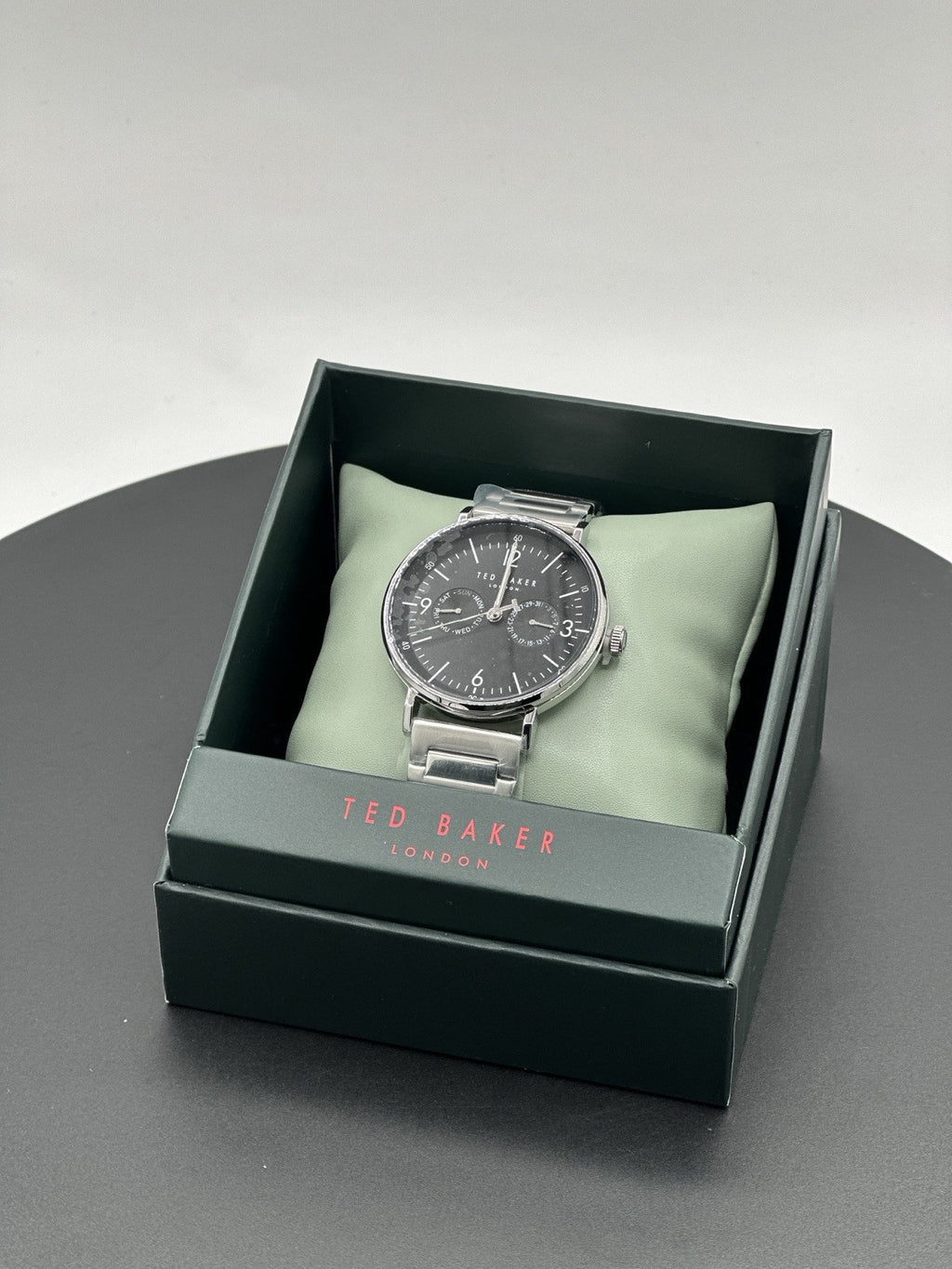 Ted Baker 41 mm NIB MENS PHYLIPA SS Strap Watch  BKPPGF40691