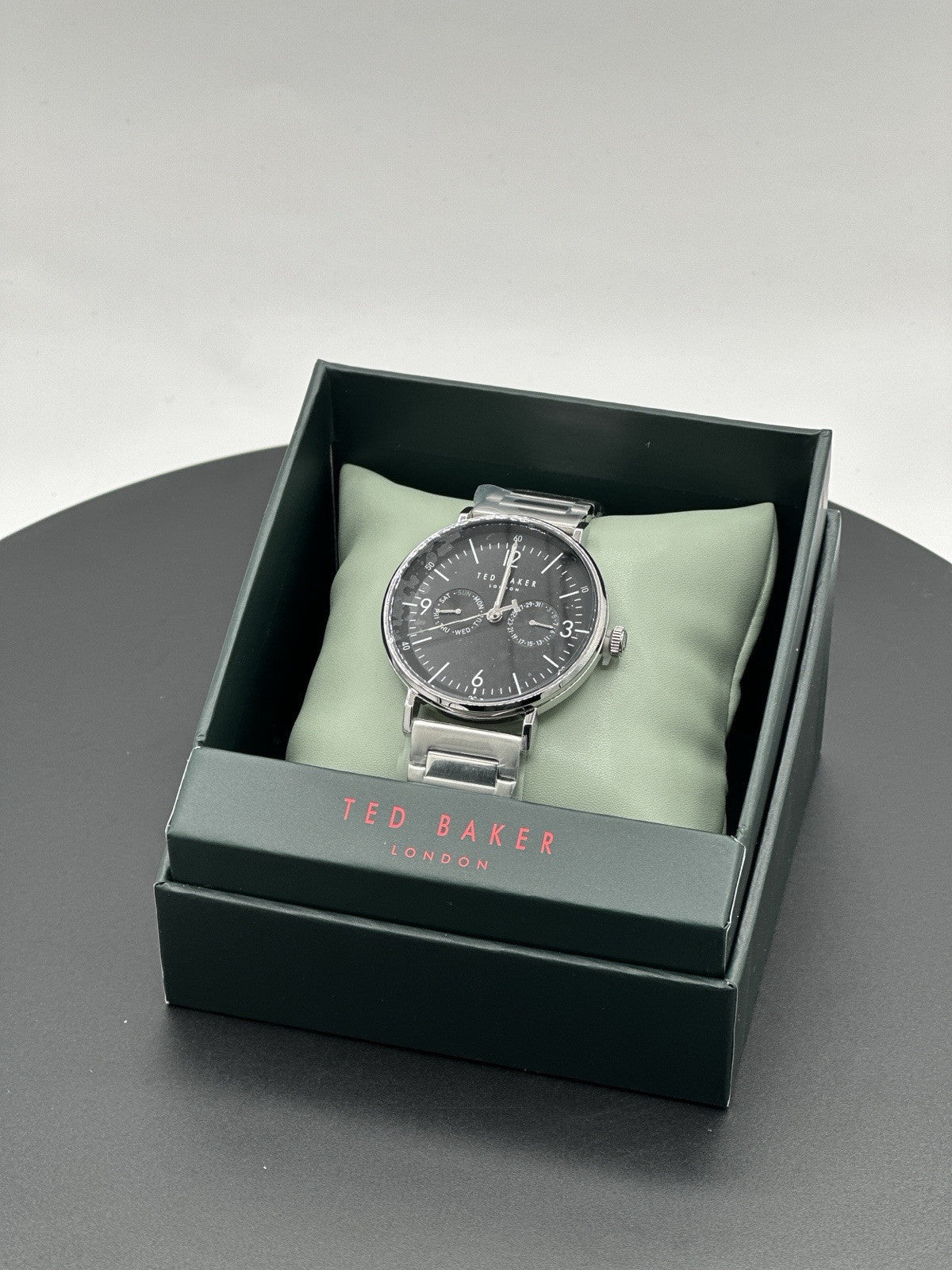 Ted Baker 41 mm NIB MENS PHYLIPA SS Strap Watch  BKPPGF40691