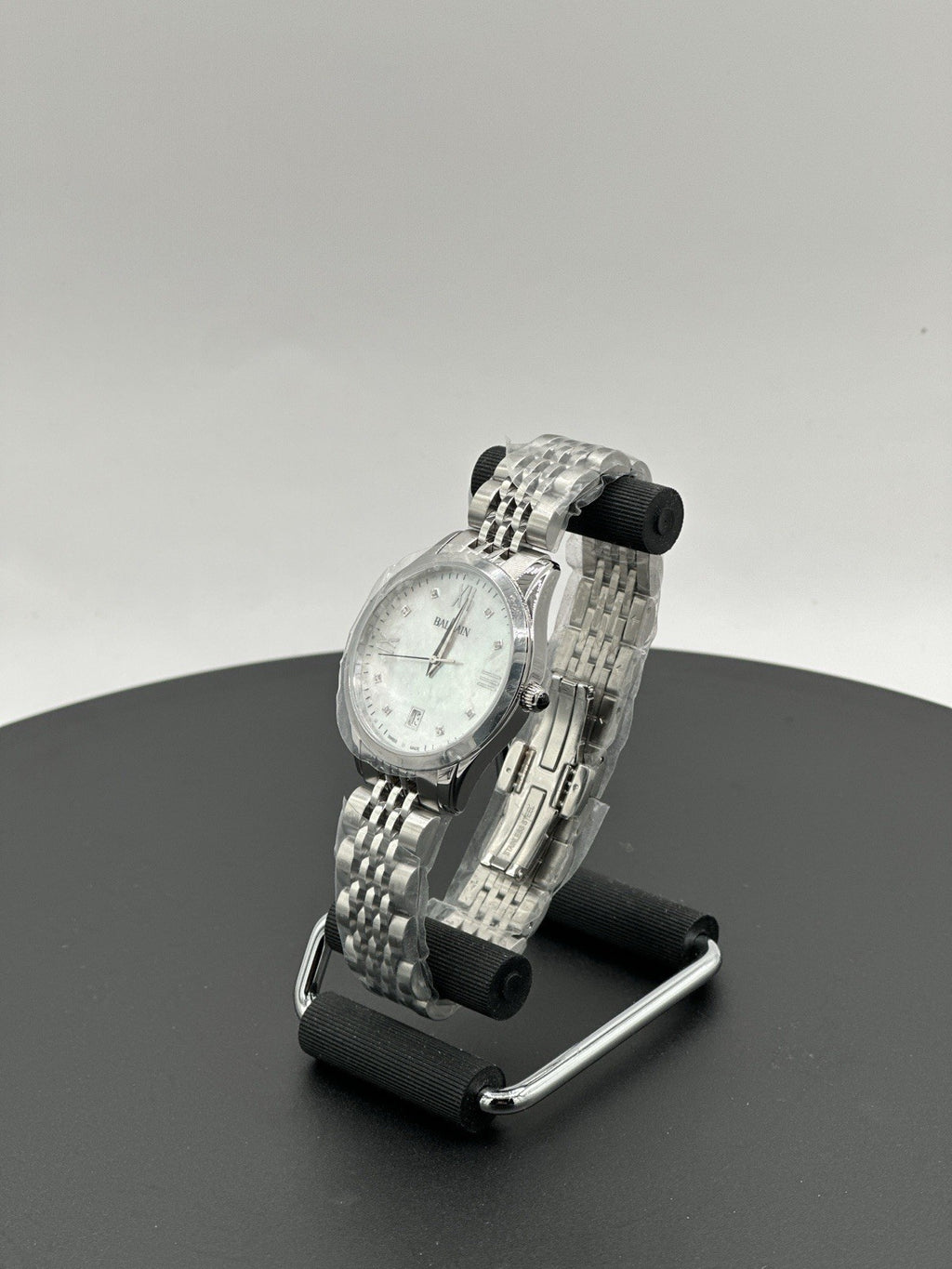 BALMAIN Women Analog Quartz Casual Watch Classic Dress Mother of Pearl Dial Wate