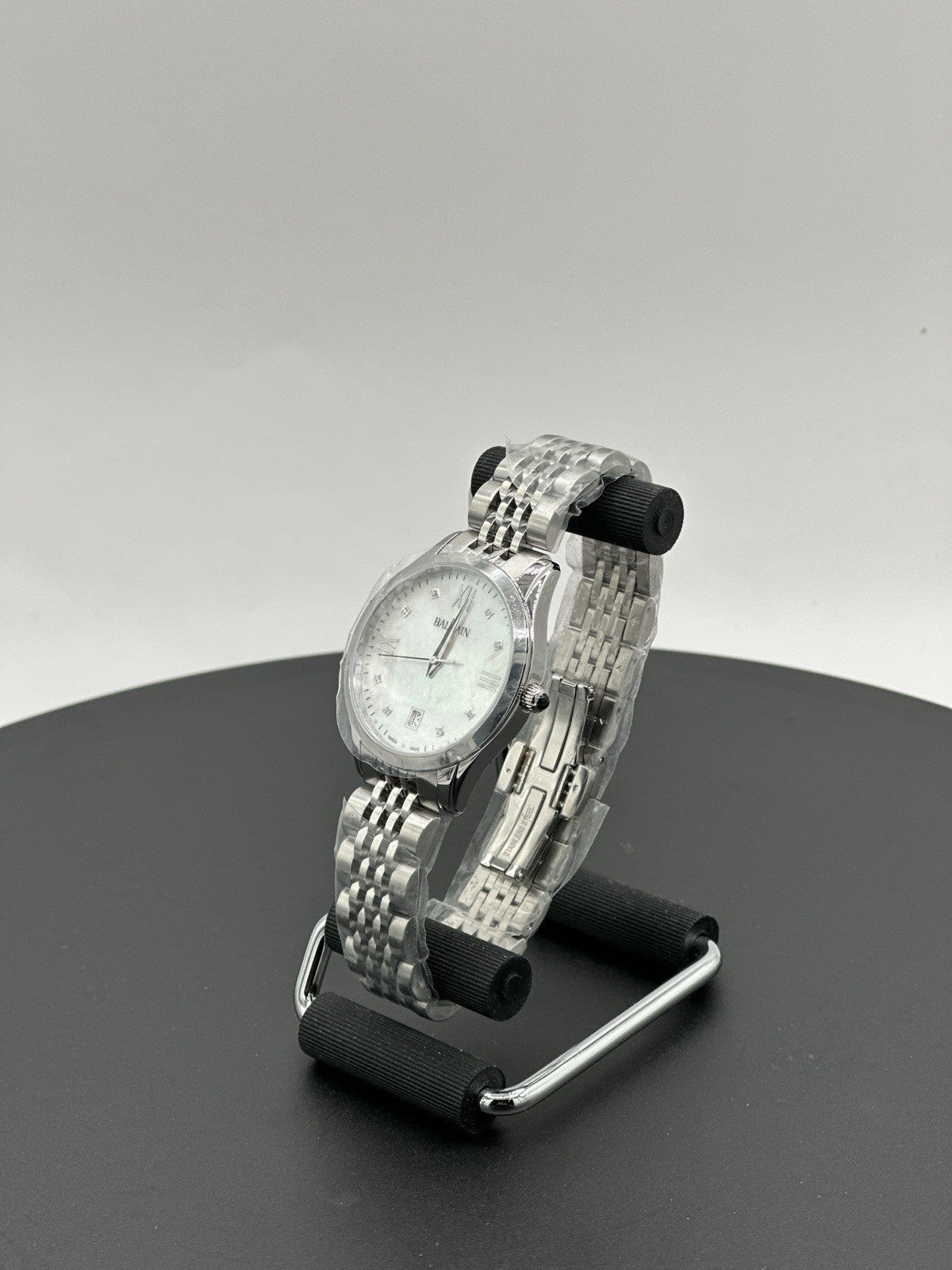 BALMAIN Women Analog Quartz Casual Watch Classic Dress Mother of Pearl Dial Wate