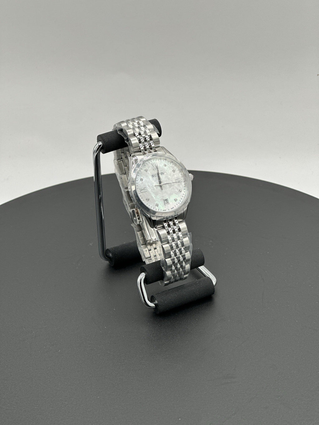 BALMAIN Women Analog Quartz Casual Watch Classic Dress Mother of Pearl Dial Wate