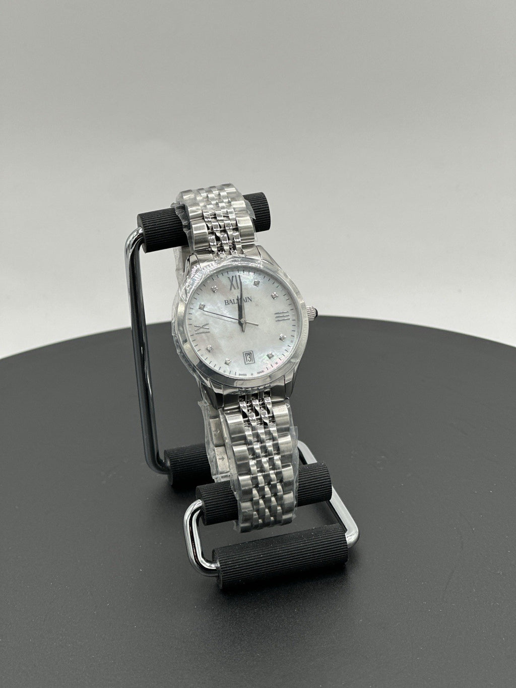 BALMAIN Women Analog Quartz Casual Watch Classic Dress Mother of Pearl Dial Wate