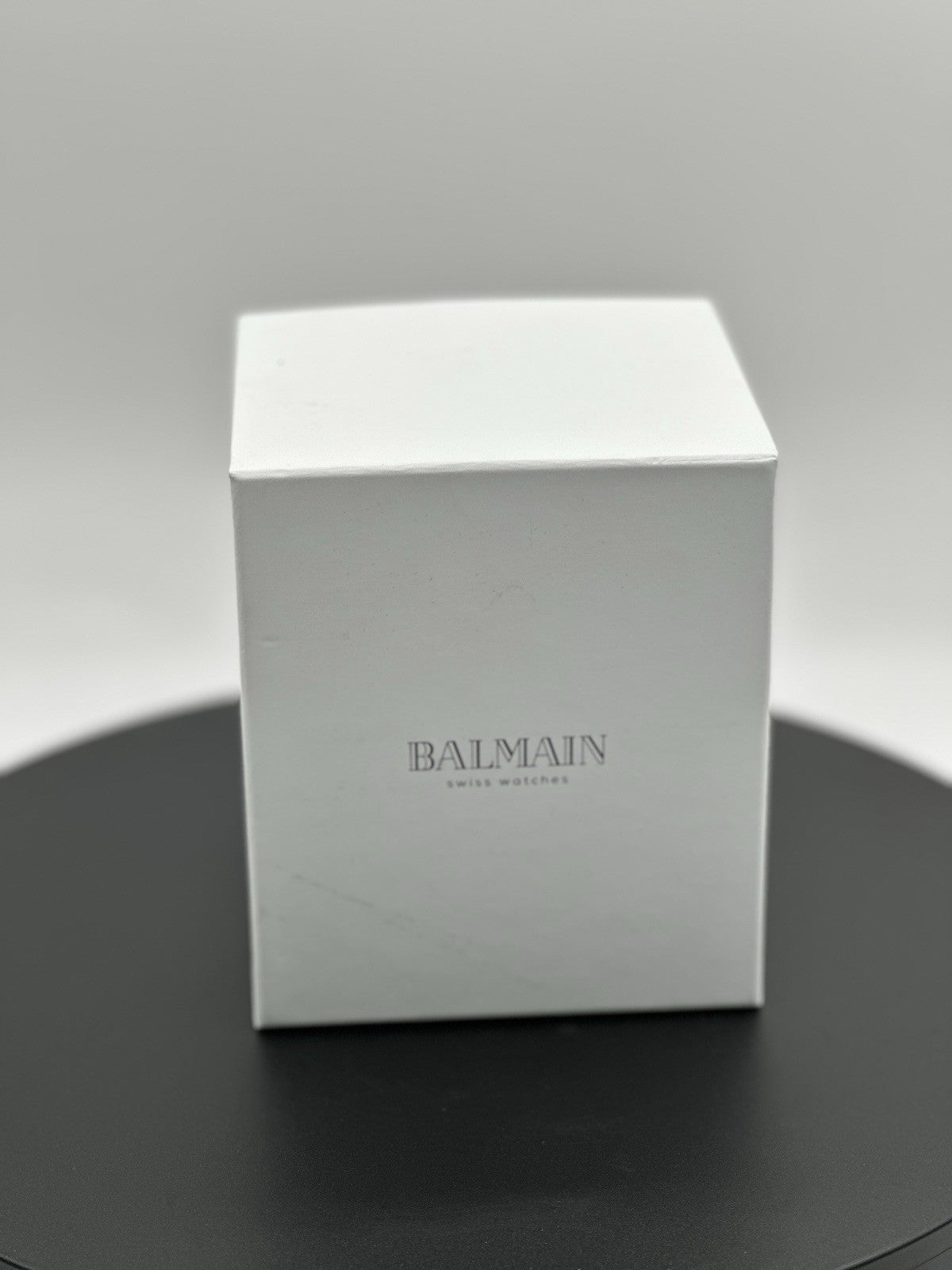 BALMAIN Women Analog Quartz Casual Watch Classic Dress Mother of Pearl Dial Wate